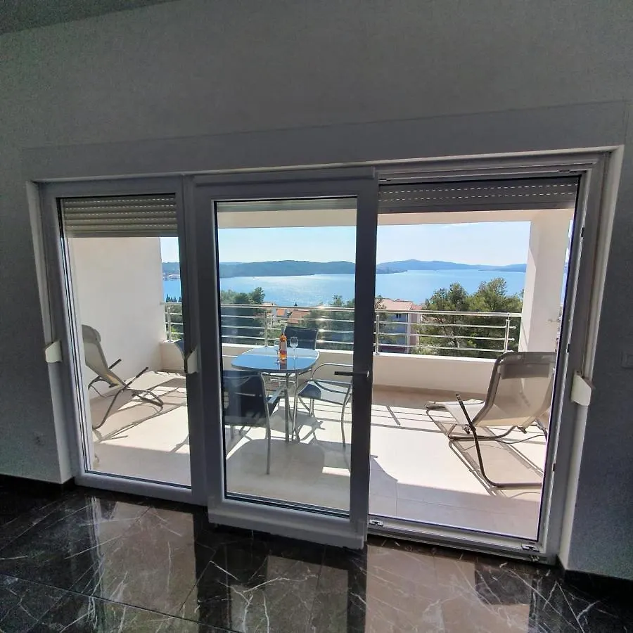 Villa Botic Trogir 0*,  Croatia