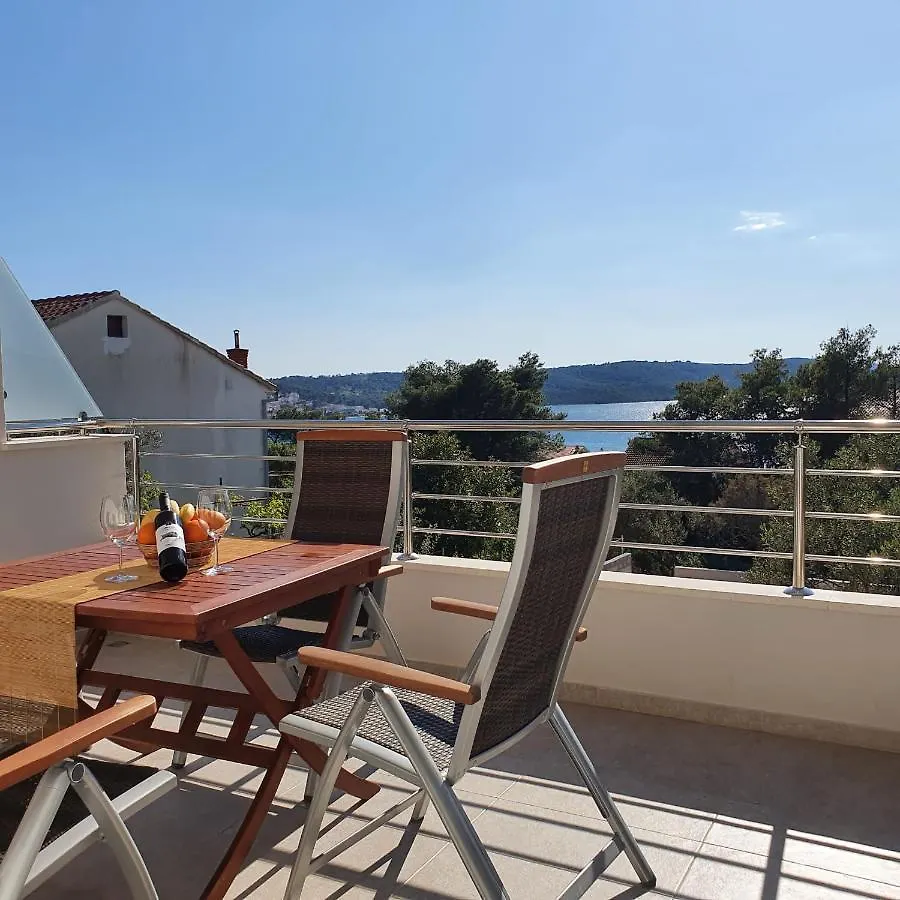 Villa Botic Trogir Apartamento